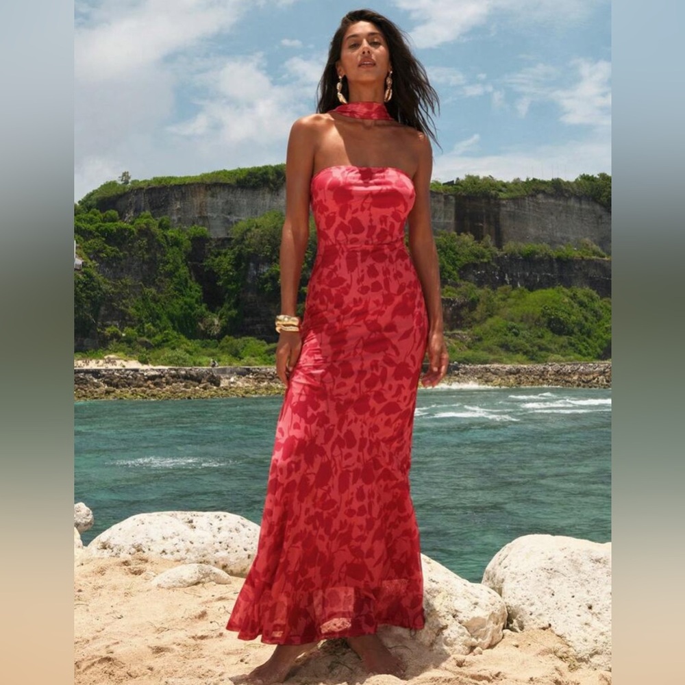 Elegant Red Strapless Maxi Dress